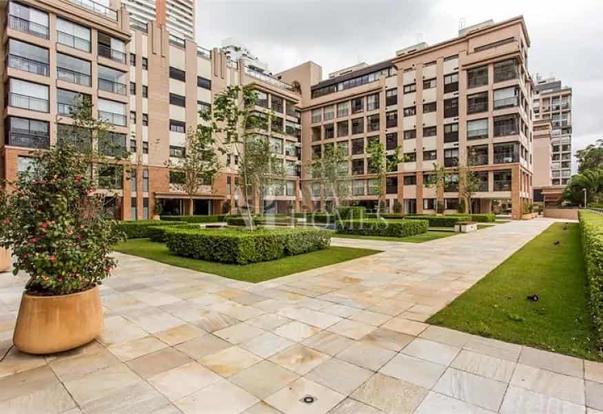 Riverside Brownstone