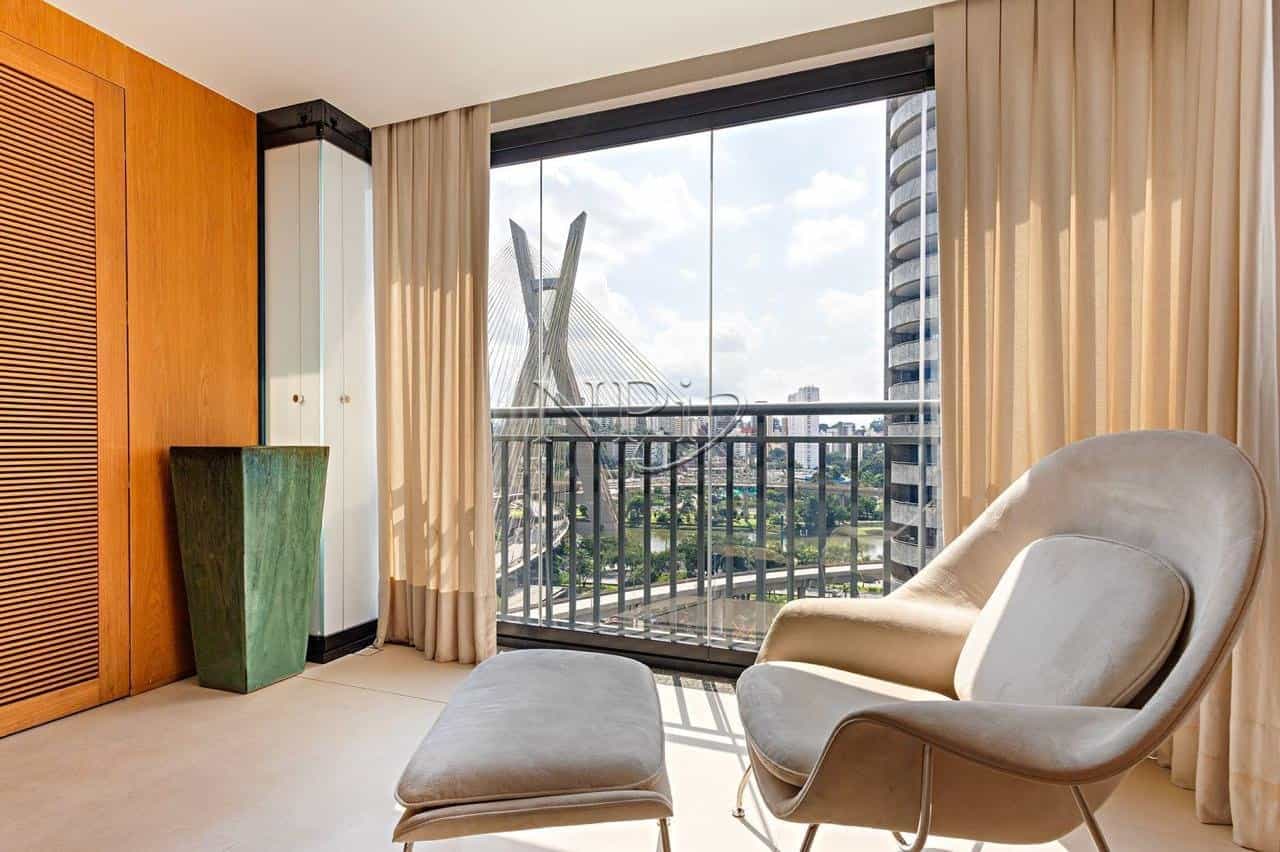 Condomínio Geo Berrini - foto de fundo