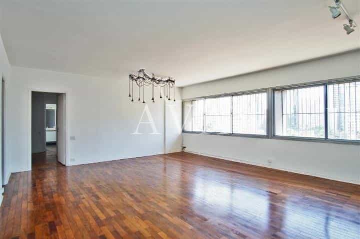 Condomínio Edifício Maison Adriana  - foto de fundo