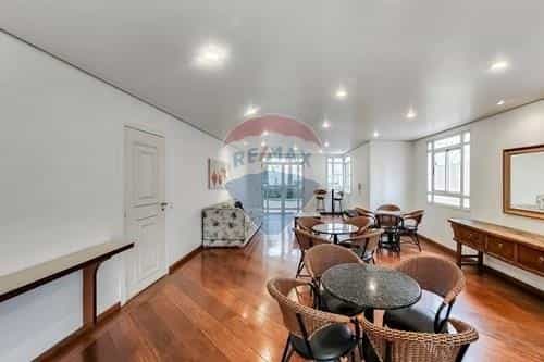 Condomínio Rua Liberato Carvalho Leite 73 - foto de fundo