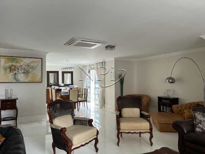 Condomínio Rua Jesuíno Arruda 134 - foto de fundo