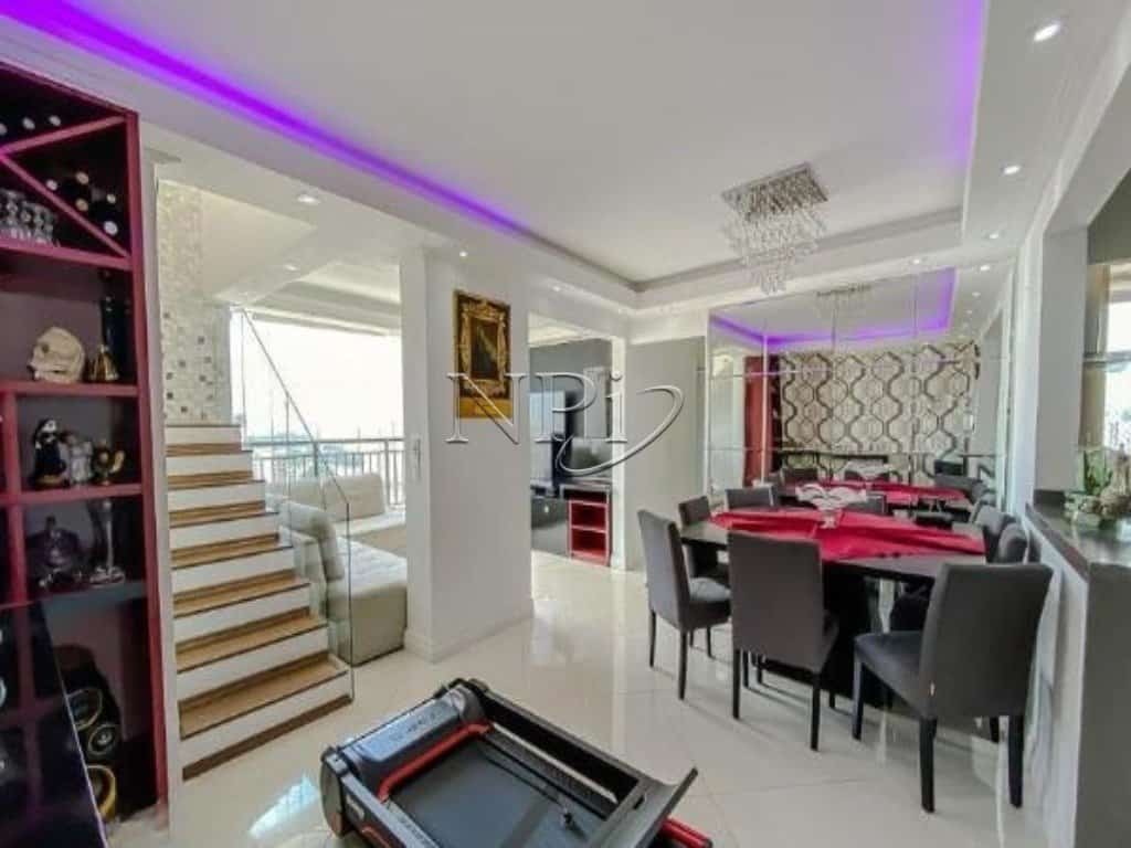 Pioneer Condominium Sala de estar