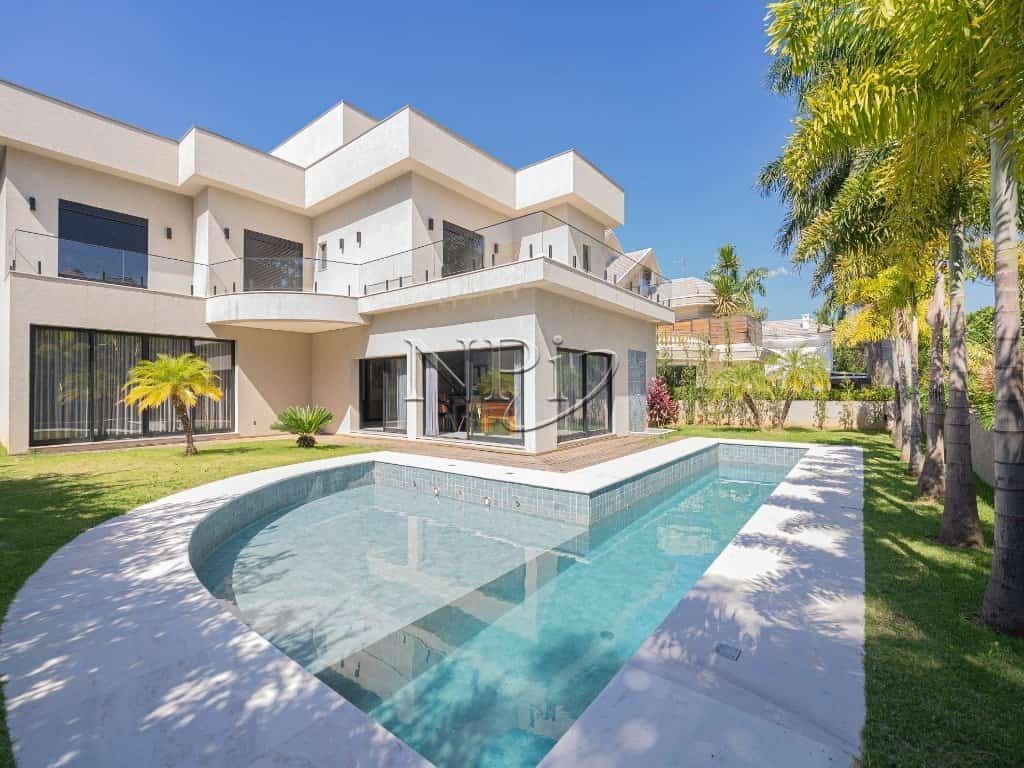 Condominio Tamboré 3 Piscina