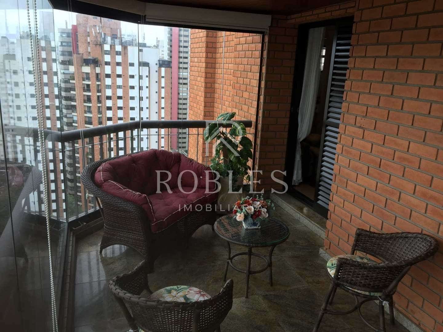 Piazza Quadrifoglio Varanda