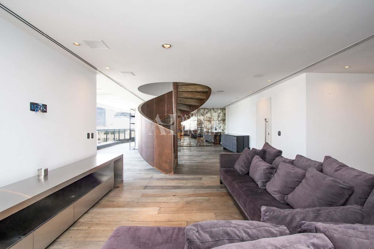 Cobertura com 4 quartos no Itaim Bibi, São Paulo — Brazilian Art - foto 1