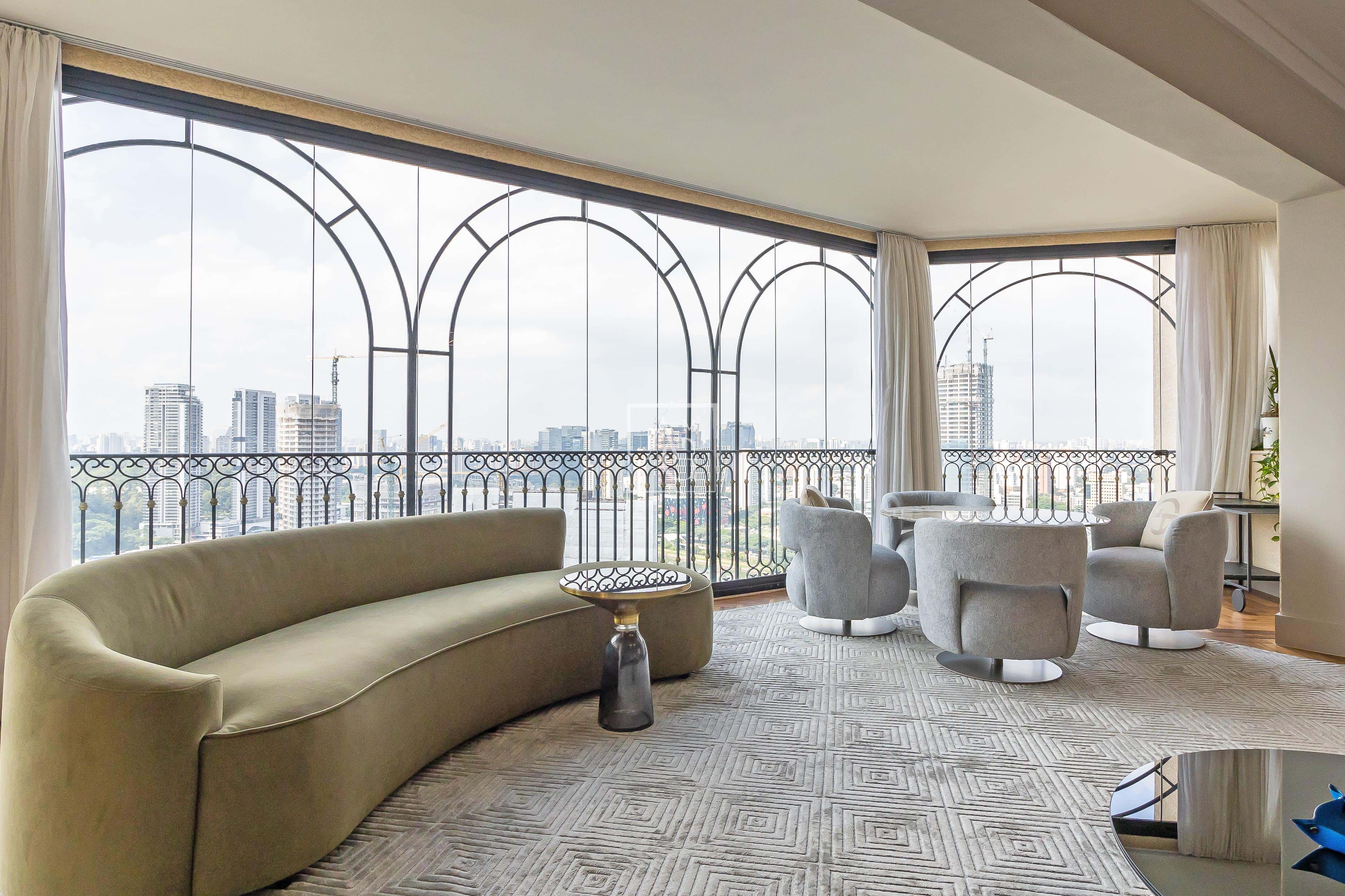 Caroline Mahal - imagem 2