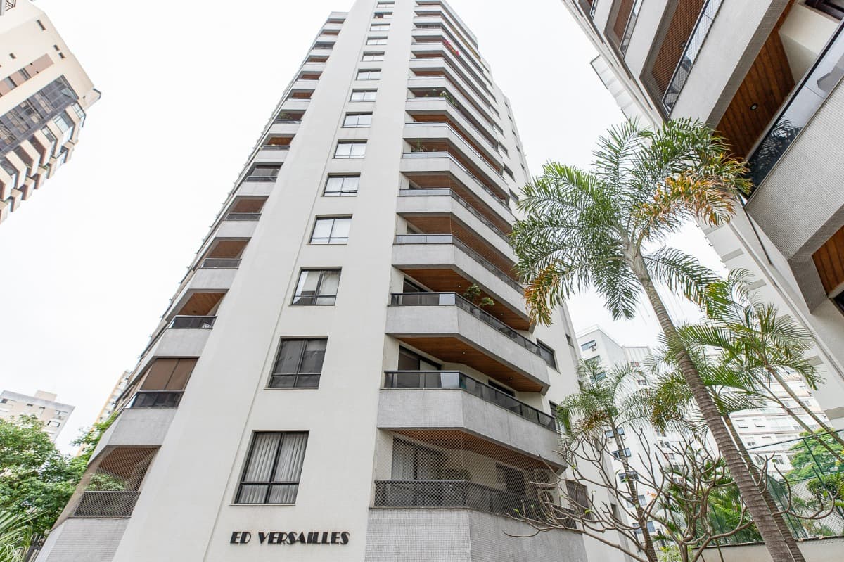 Condomínio Edifício Louvre E Versailles - foto principal