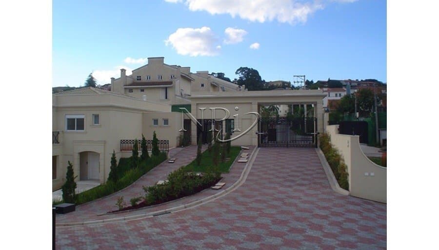 Condomínio Residencial Les Jardins