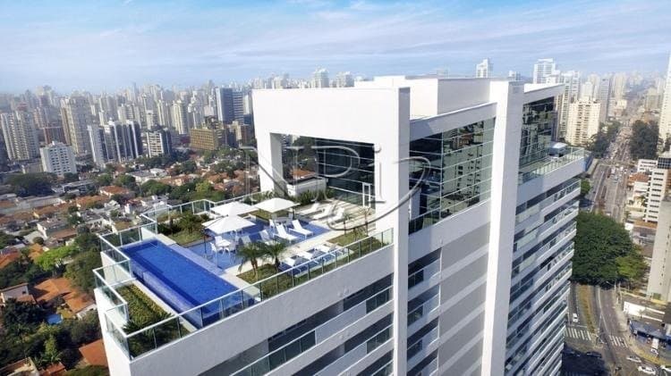 Cosmopolitan High Garden