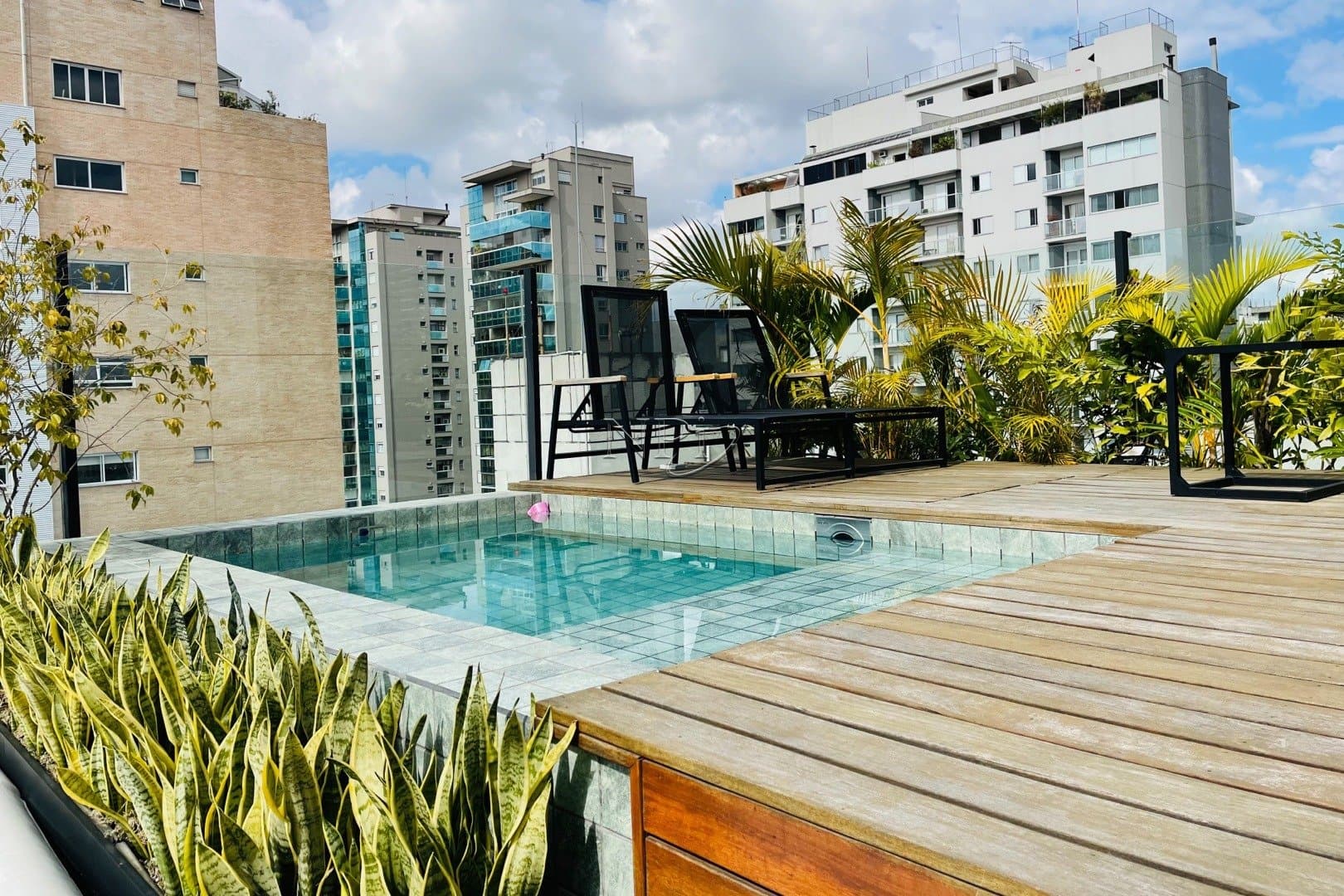 Condomínio Rua Jesuino Arruda 248 - foto principal