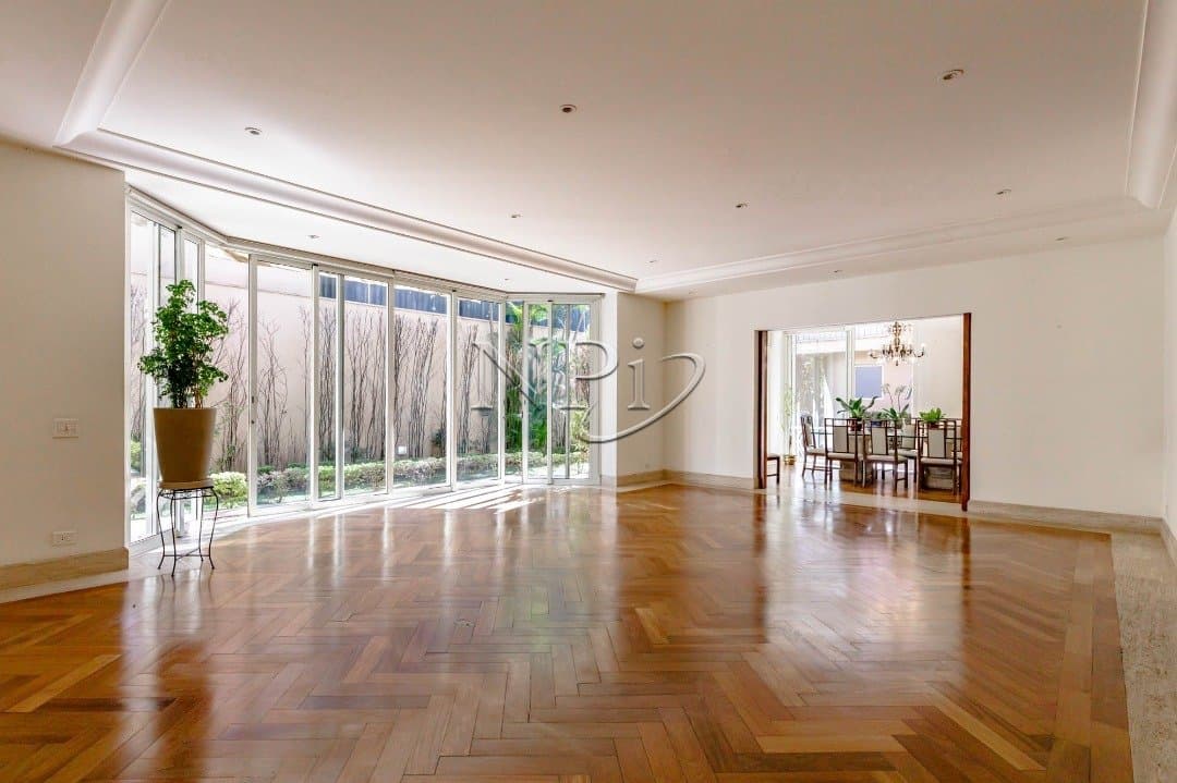 Casa Marechal Bitencourt, 588 Jardim Paulista
