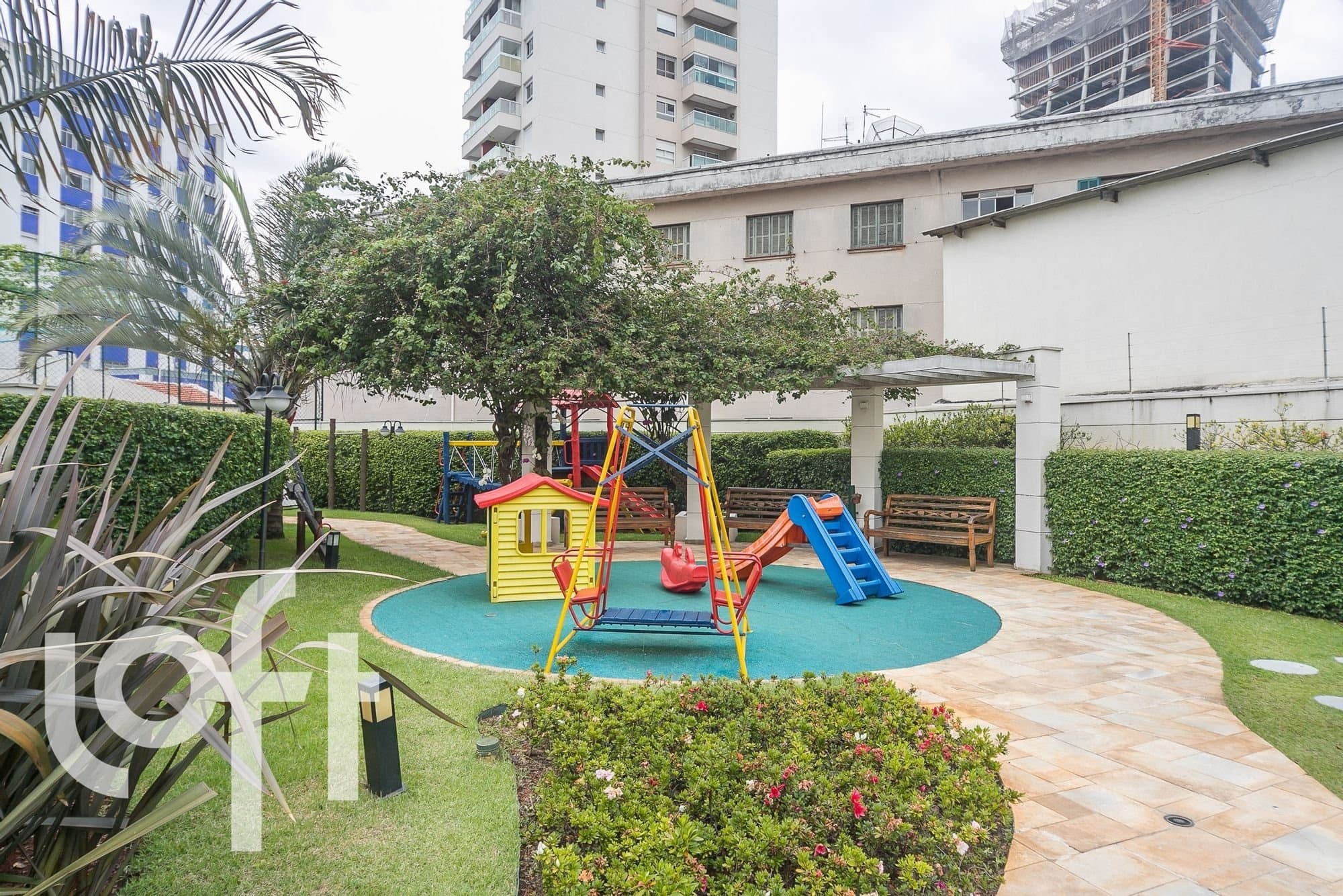 Two Pinheiros - imagem 4