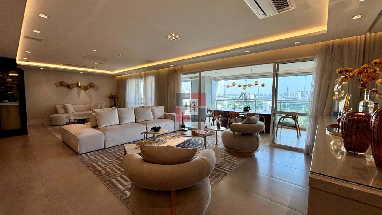 Apartamento com 4 quartos em Santo Amaro, São Paulo — Cena Golf - foto 1 Apartamento com 4 quartos em Santo Amaro, São Paulo — Cena Golf - foto 1