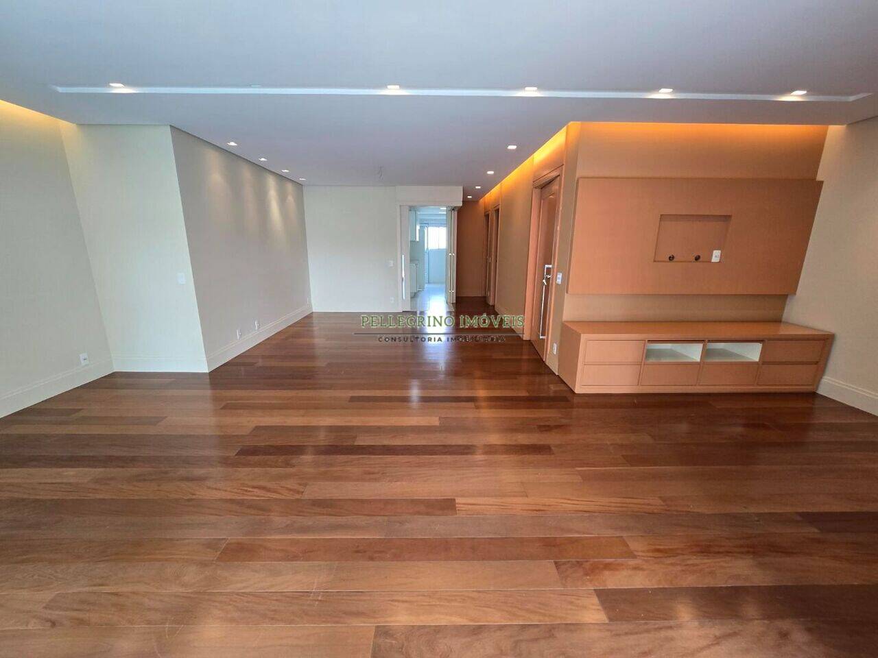 Details Moema Rua Araguari 409 - imagem 3 Details Moema Rua Araguari 409 - imagem 3