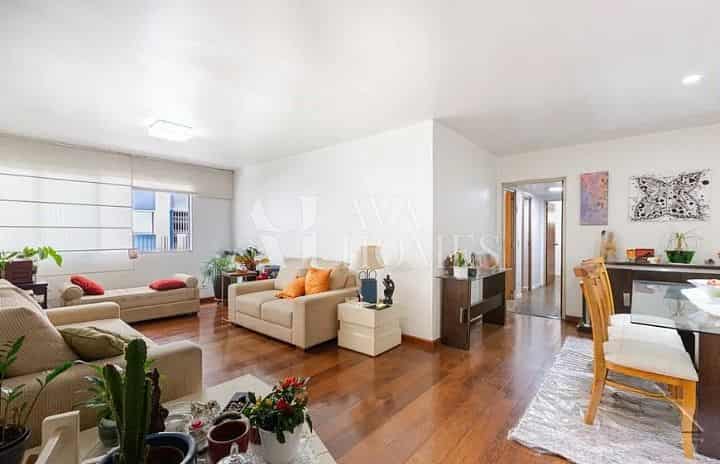 Condomínio Andrômeda - foto de fundo