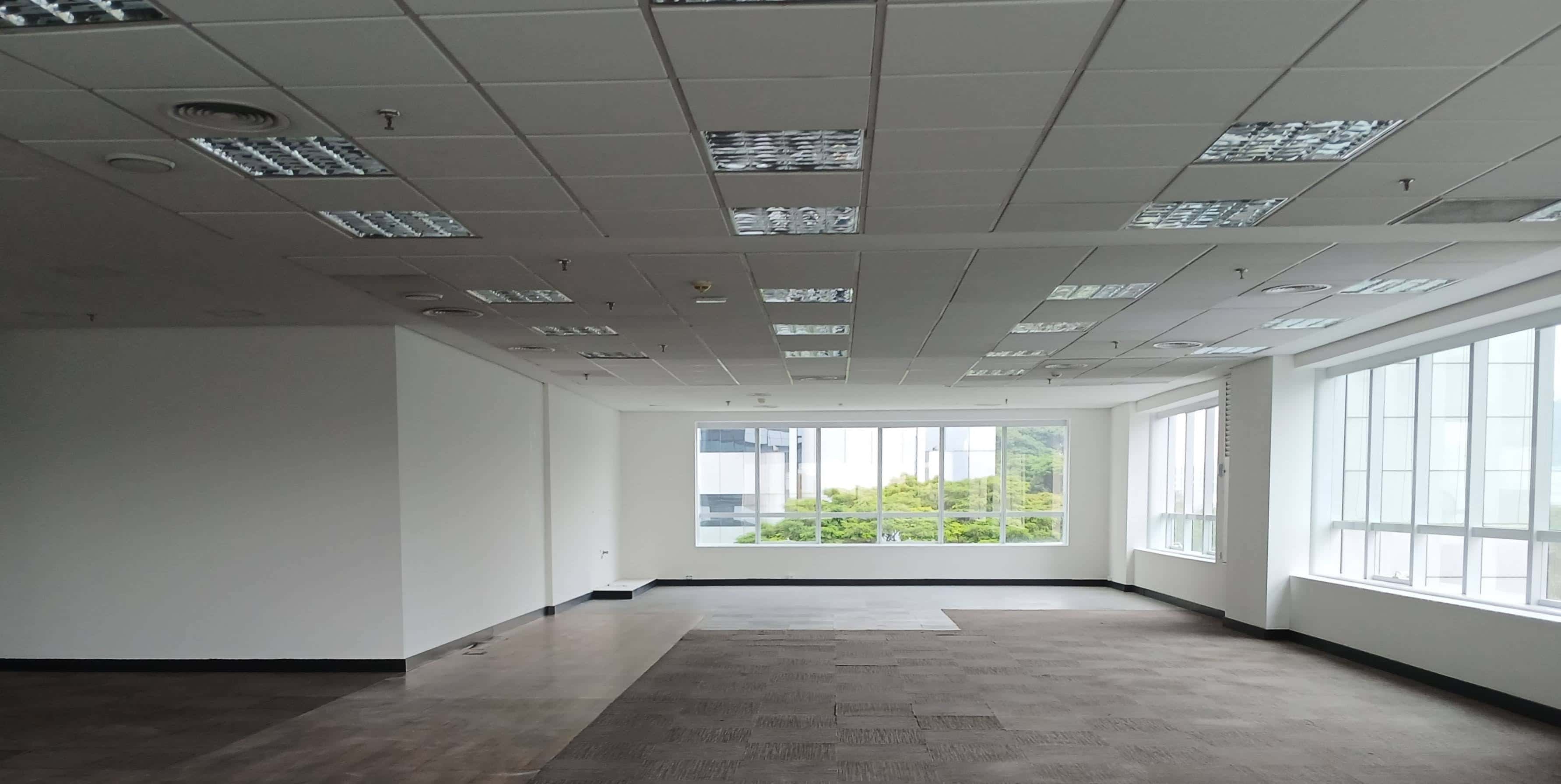 Sala Comercial no Brooklin, São Paulo — Edifício Igarassu Sala Comercial - foto 1 Sala Comercial no Brooklin, São Paulo — Edifício Igarassu Sala Comercial - foto 1