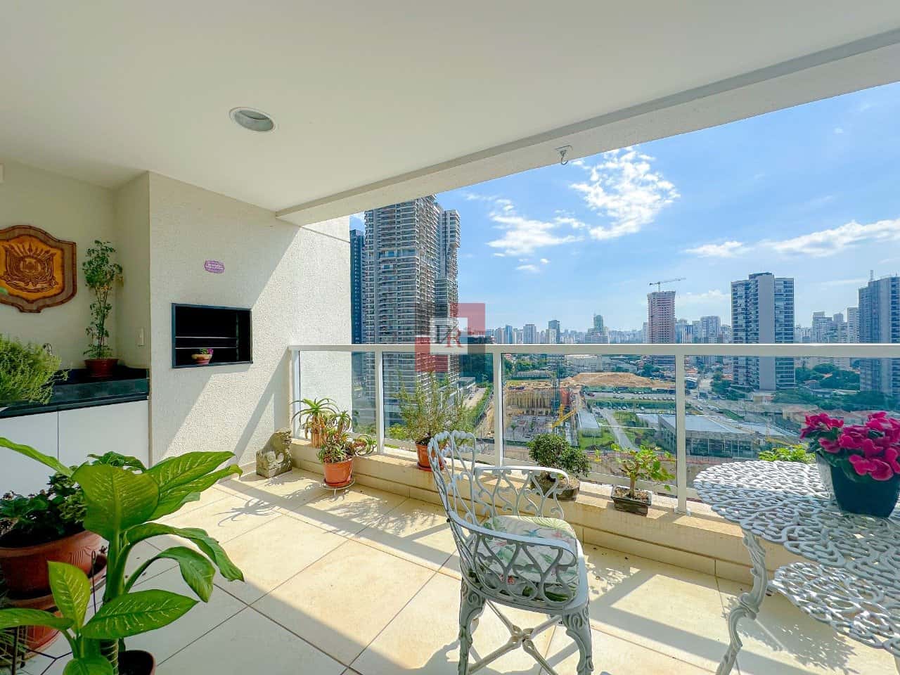 Apartamento com 3 quartos no Brooklin, São Paulo — Quatro Brooklin - foto 1 Apartamento com 3 quartos no Brooklin, São Paulo — Quatro Brooklin - foto 1
