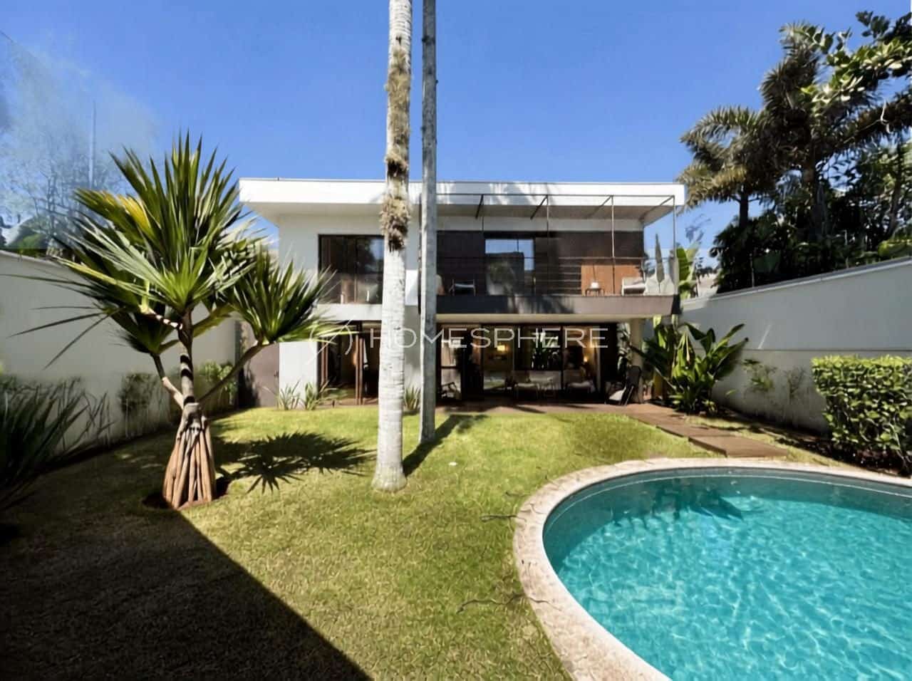 CASA TEIXEIRA PINTO CASA TEIXEIRA PINTO Quintal com piscina