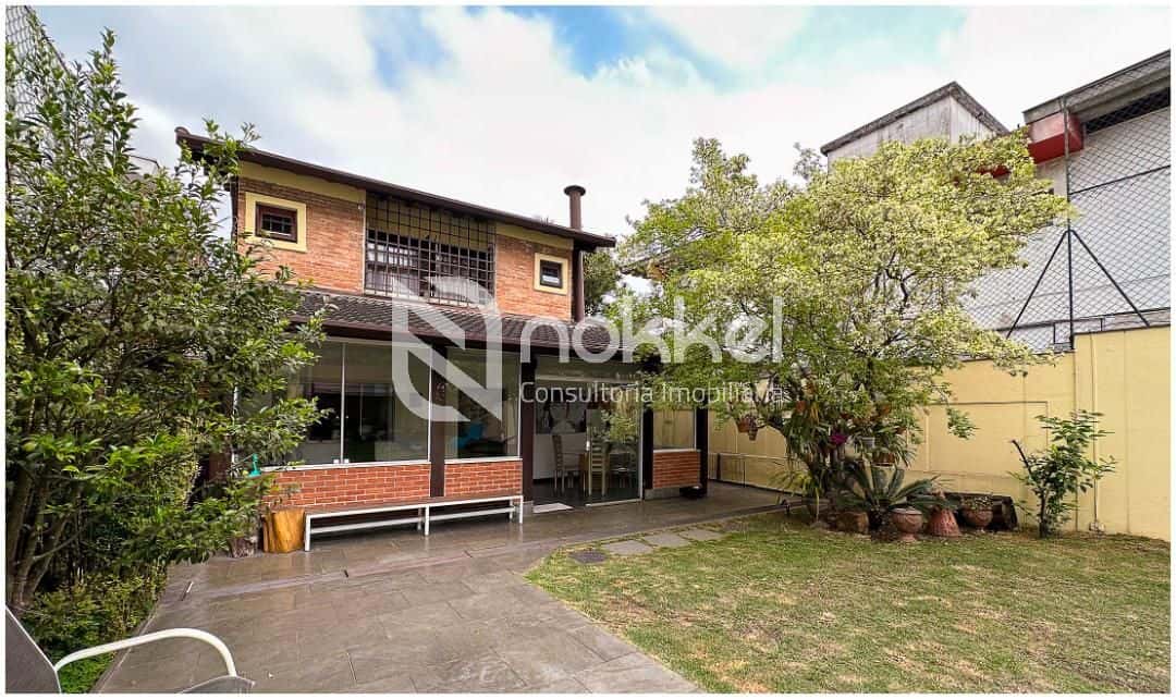 Casa com 4 quartos no Brooklin, São Paulo — Casa a Venda no Brooklin - foto 1 Casa com 4 quartos no Brooklin, São Paulo — Casa a Venda no Brooklin - foto 1
