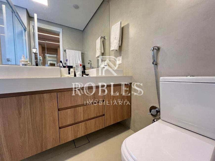 Haus Capote Valente - imagem 4 Haus Capote Valente - imagem 4