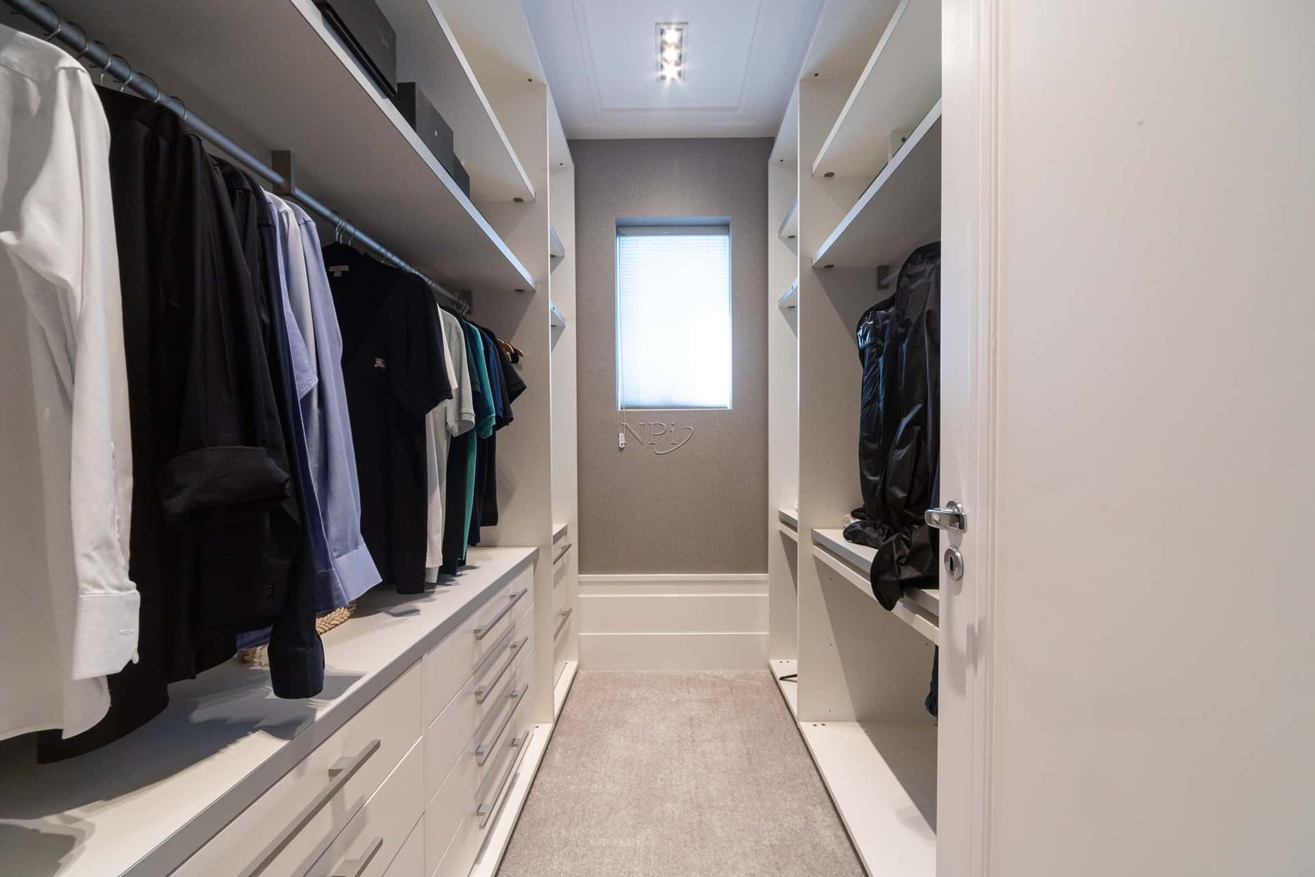 Grand Lider Leopoldo - imagem 2 Grand Lider Leopoldo - imagem 2