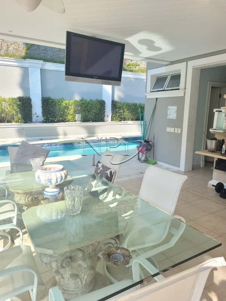 Alpha Zero Alphaville - imagem 2 Alpha Zero Alphaville - imagem 2