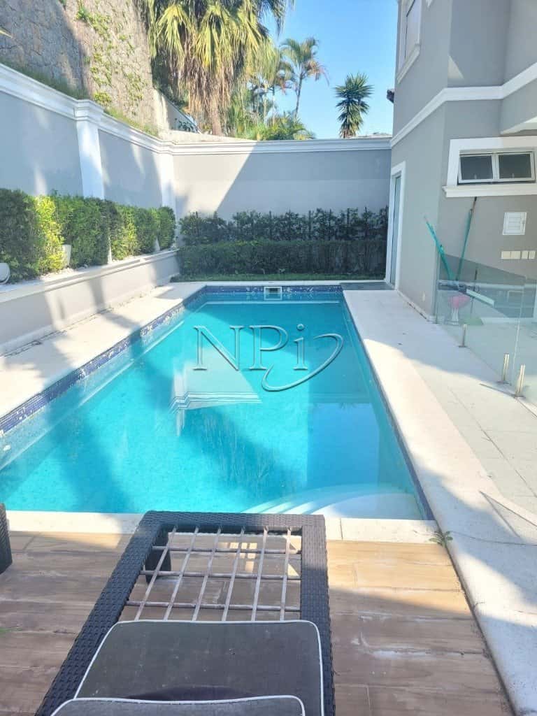 Alpha Zero Alphaville - imagem 5 Alpha Zero Alphaville - imagem 5