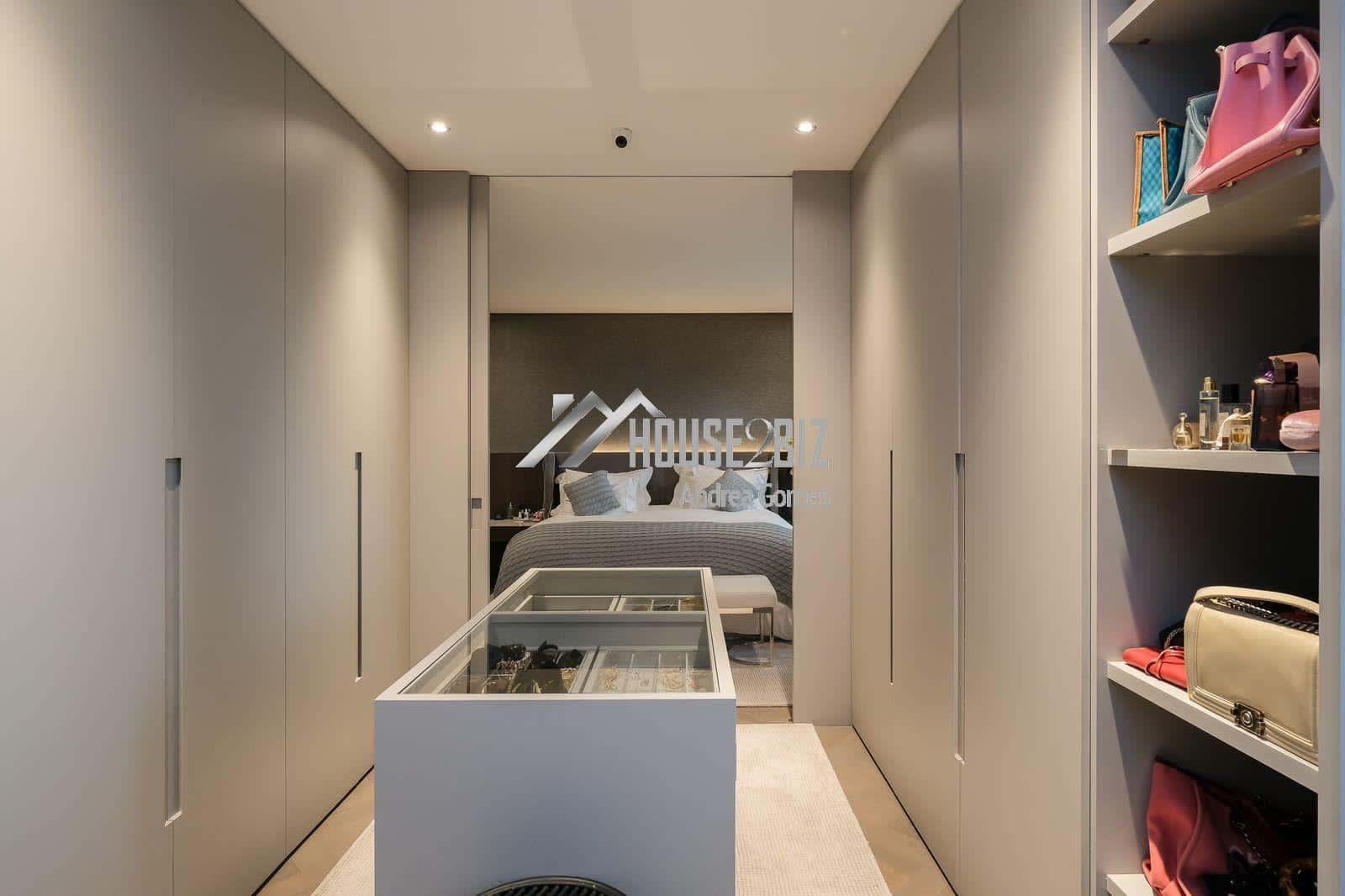 Caroline Mahal Forte William - imagem 4 Caroline Mahal Forte William - imagem 4