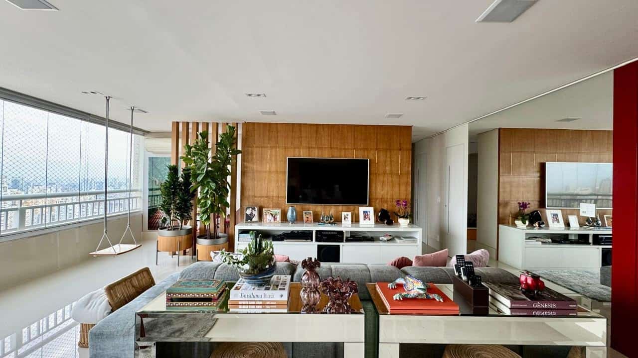 The View Brooklin The View Brooklin Living Room