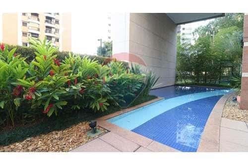 Edifício Porte de Montmartre - imagem 2 Edifício Porte de Montmartre - imagem 2