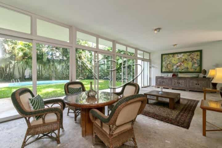 Casa a Venda No Jardim Europa Casa a Venda No Jardim Europa