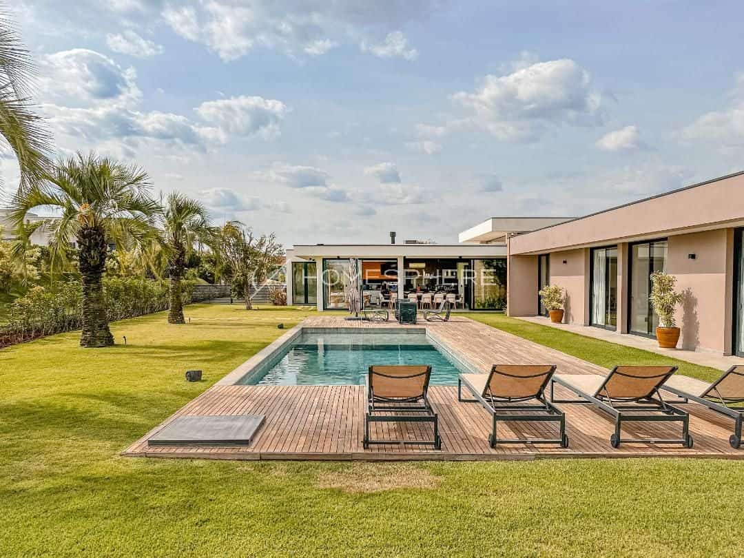 Casa à Venda Condomínio Terras de São José l l Casa à Venda Condomínio Terras de São José l l Área externa com piscina