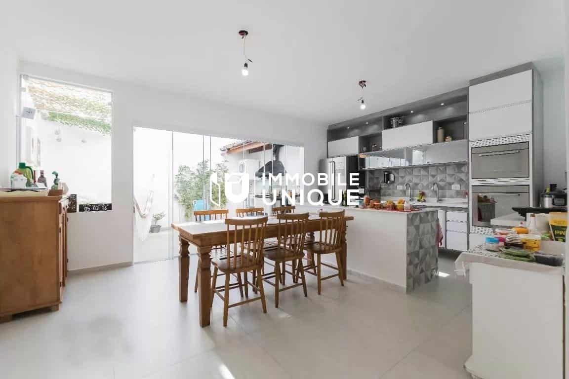 Condomínio Casa a Venda Vila Gumercindo - foto de fundo