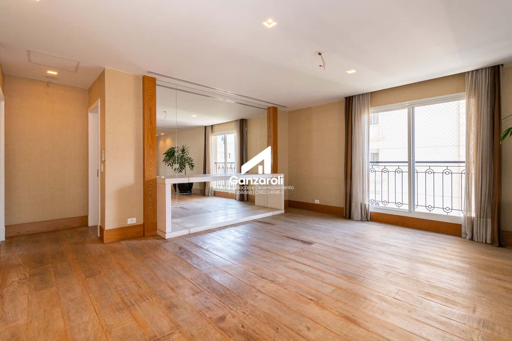 Edifício Palazzo Di Ferrara e Palazzo Di Savoia - imagem 2 Edifício Palazzo Di Ferrara e Palazzo Di Savoia - imagem 2